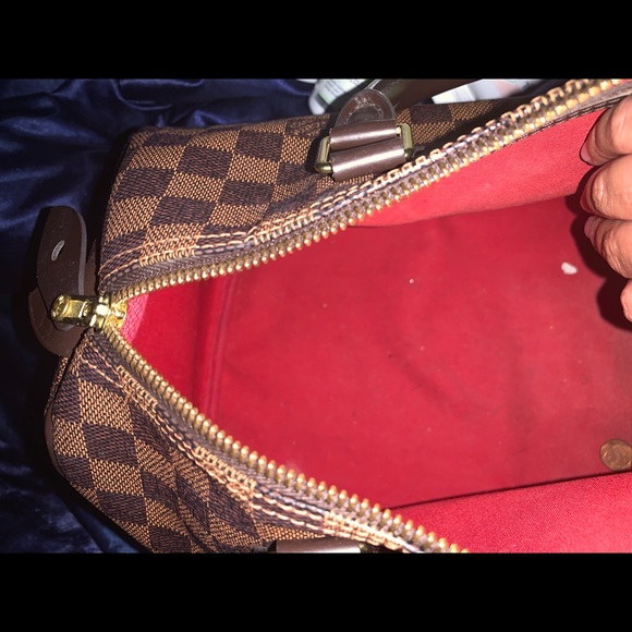Louis Vuitton speedy bag